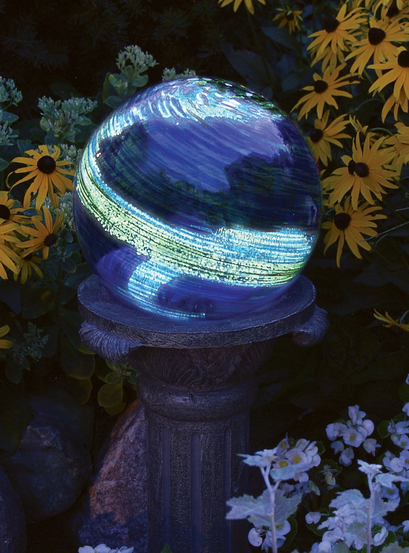 Echo Valley, Echo Valley 8140 10" Illuminaries® Gazing Globe (Pack of 2)