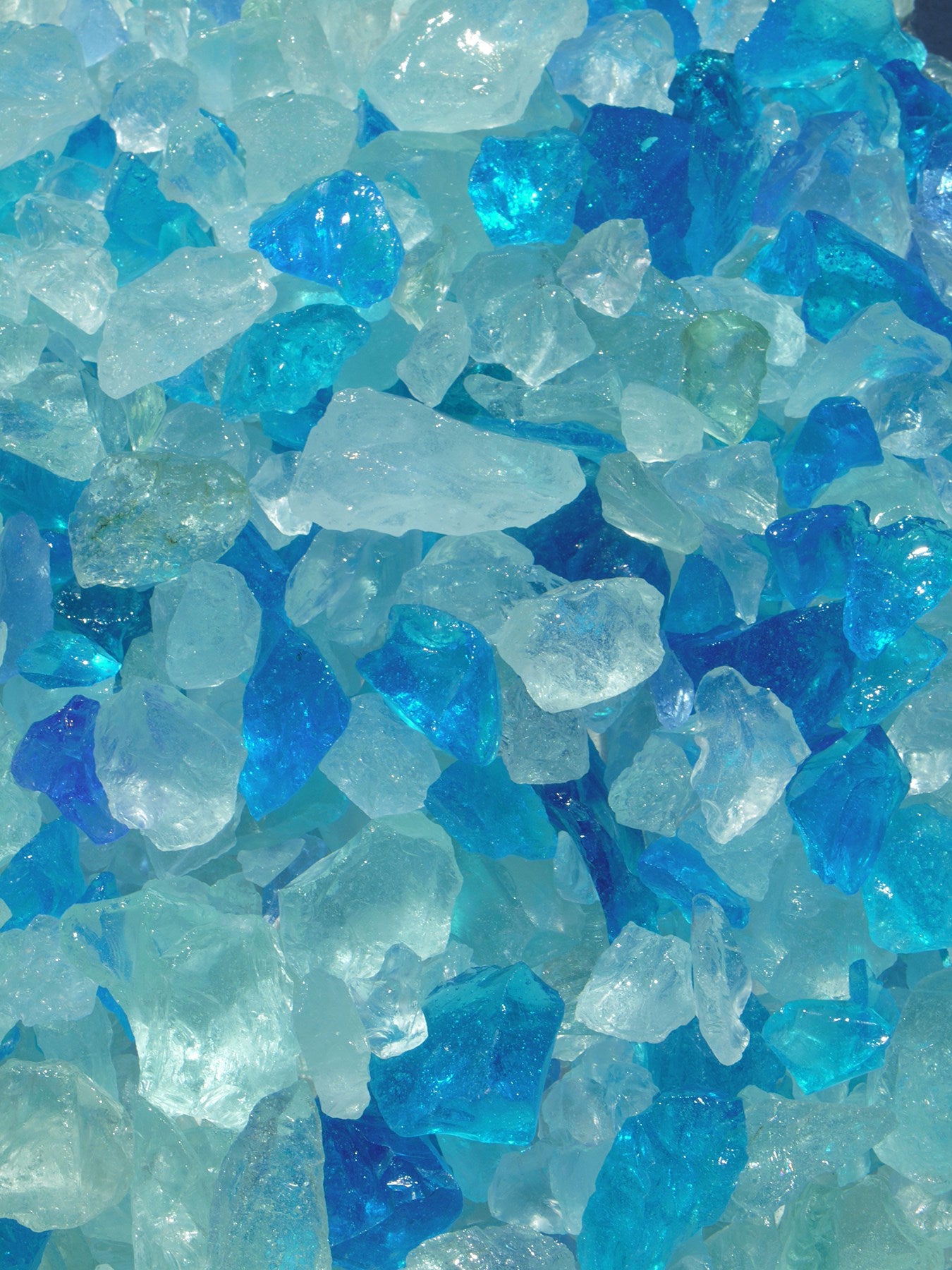 Exotic Pebbles & Aggregates, Exotic Pebbles & Aggregates EG10-L08 10 Lb Bahama Blend Glass Pebbles